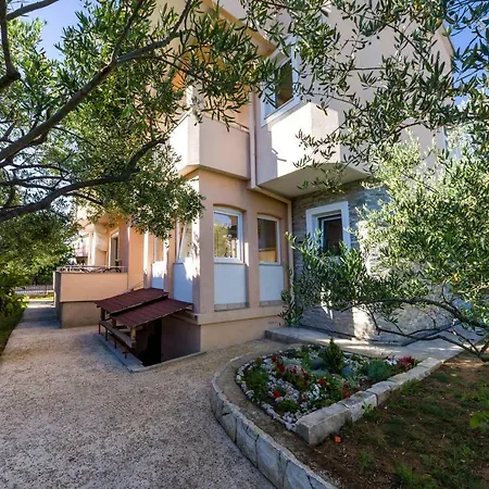 Apartment Mihael Zadar