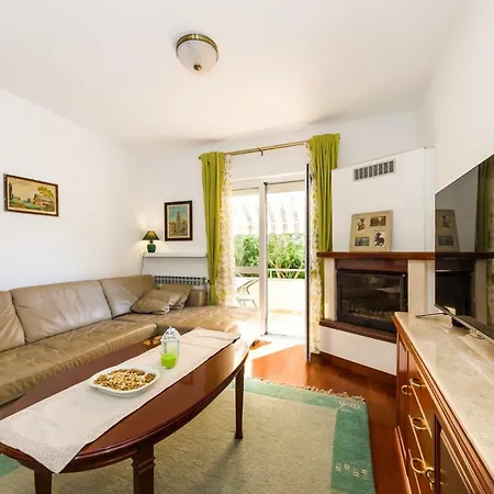 Mihael Apartment Zadar
